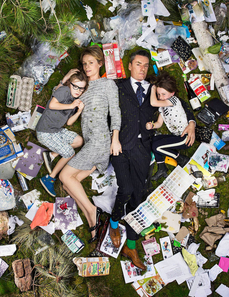 7-days-of-garbage-environmental-photography-gregg-segal-12